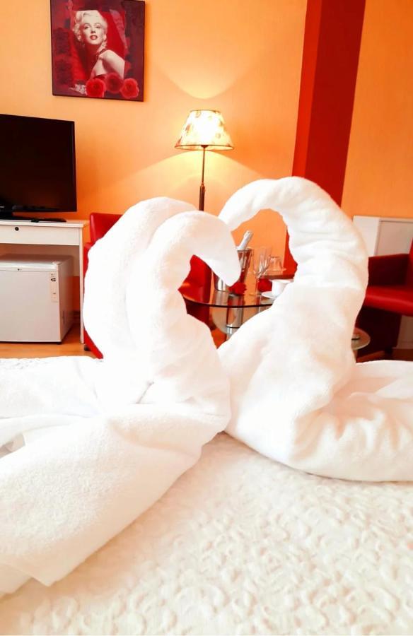 Hotel Bursztyn Kaliszki Dış mekan fotoğraf