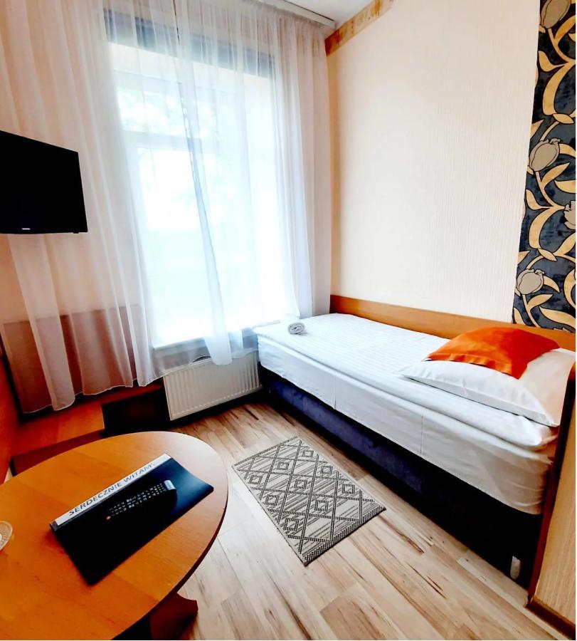 Hotel Bursztyn Kaliszki Dış mekan fotoğraf