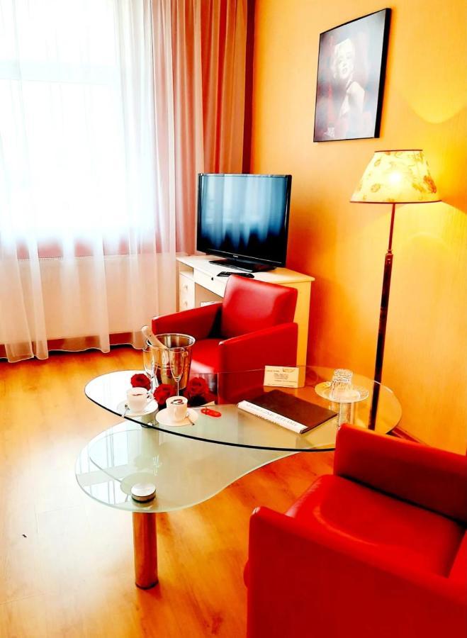 Hotel Bursztyn Kaliszki Dış mekan fotoğraf