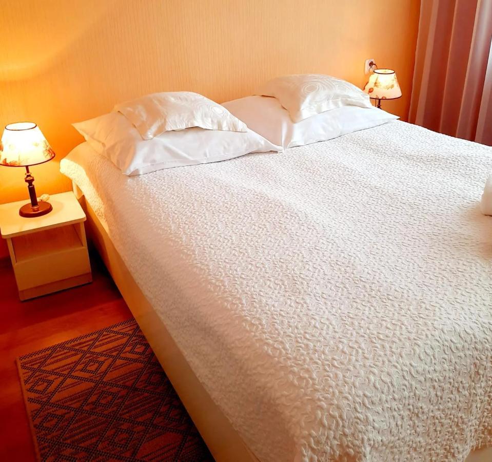 Hotel Bursztyn Kaliszki Dış mekan fotoğraf