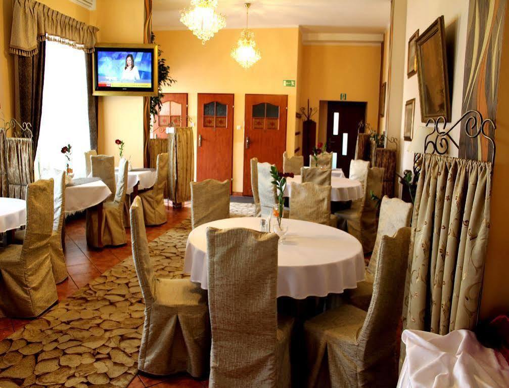 Hotel Bursztyn Kaliszki Dış mekan fotoğraf