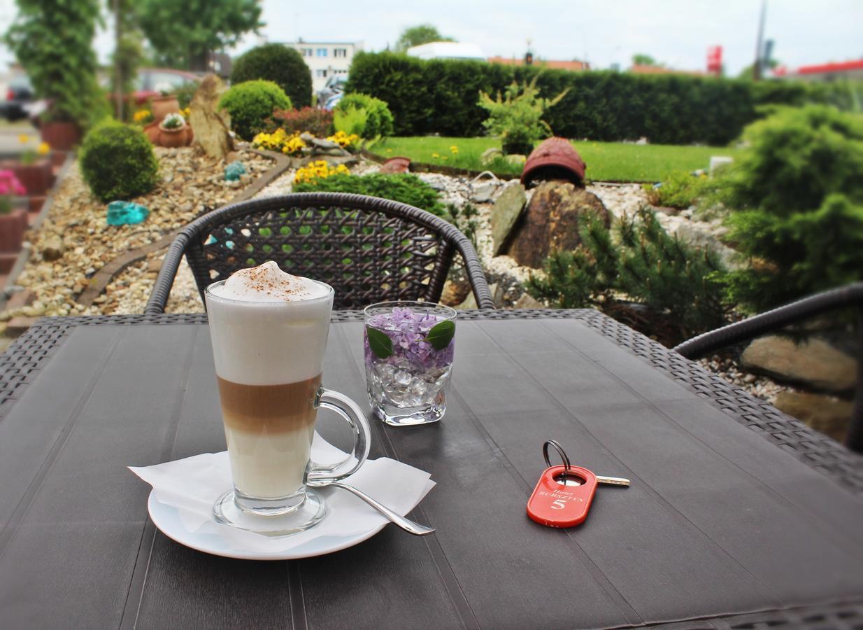 Hotel Bursztyn Kaliszki Dış mekan fotoğraf