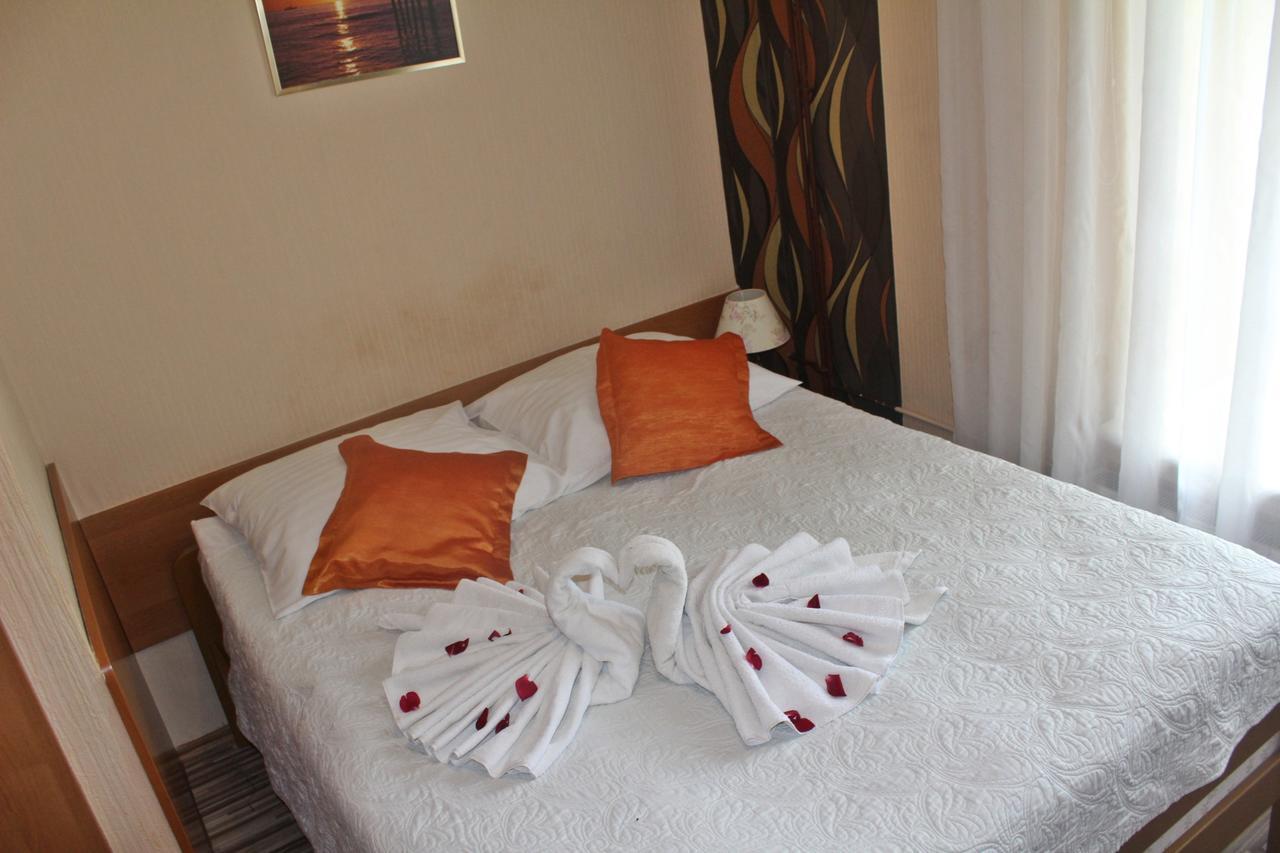 Hotel Bursztyn Kaliszki Dış mekan fotoğraf