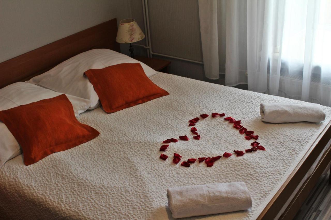 Hotel Bursztyn Kaliszki Dış mekan fotoğraf