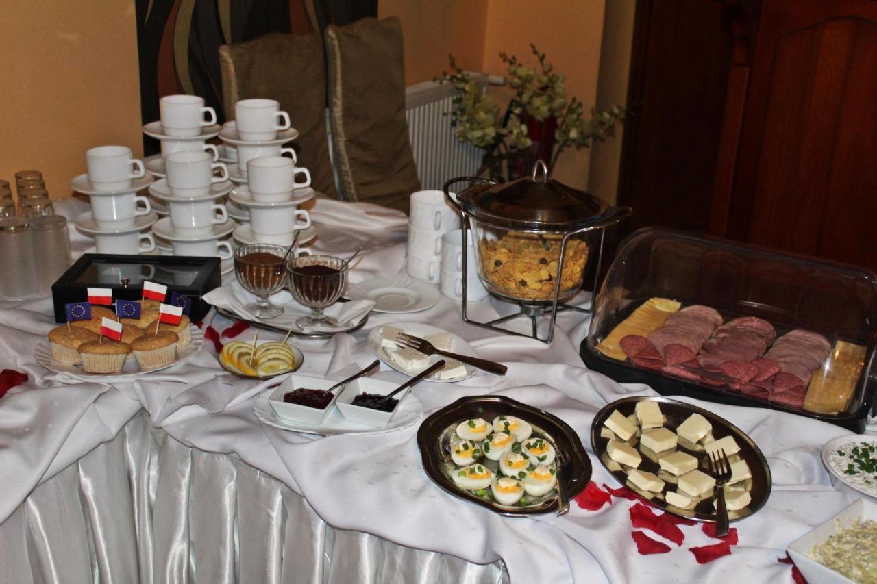 Hotel Bursztyn Kaliszki Dış mekan fotoğraf